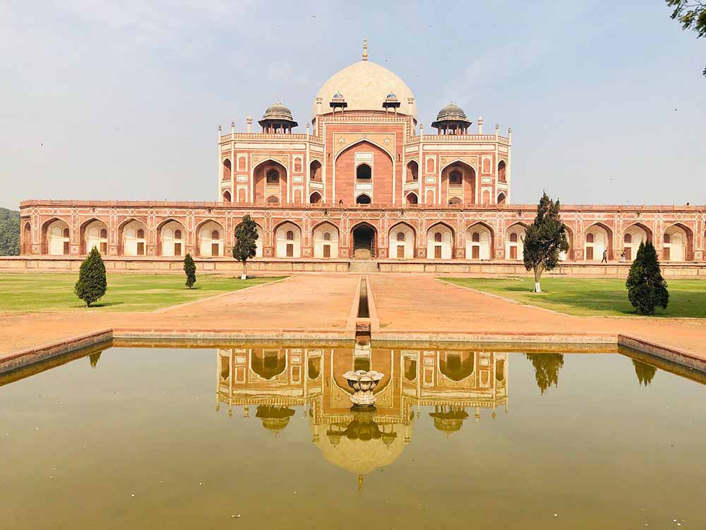 Find cheap flights to Delhi, India with IndiaDirections.com